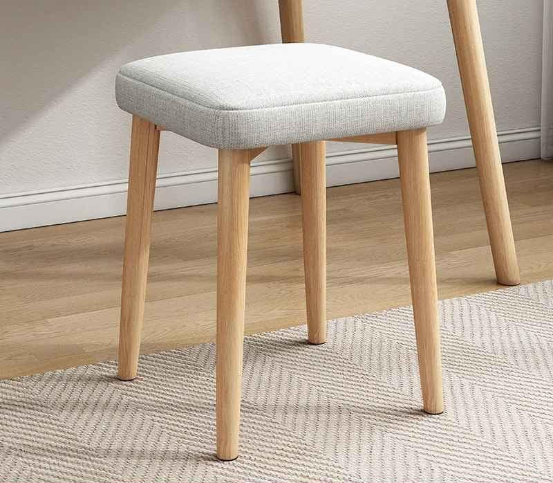 Tabourets en bois pour une vie élégante