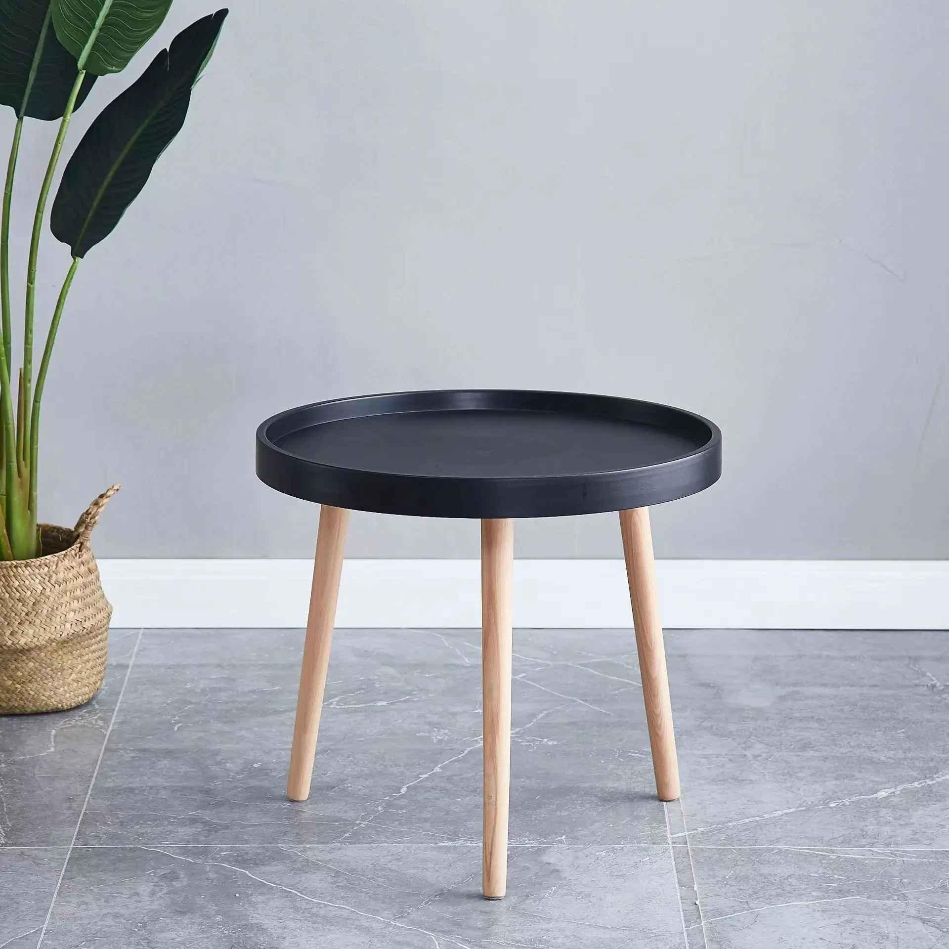 Table d'appoint nordique - Épurée et simple