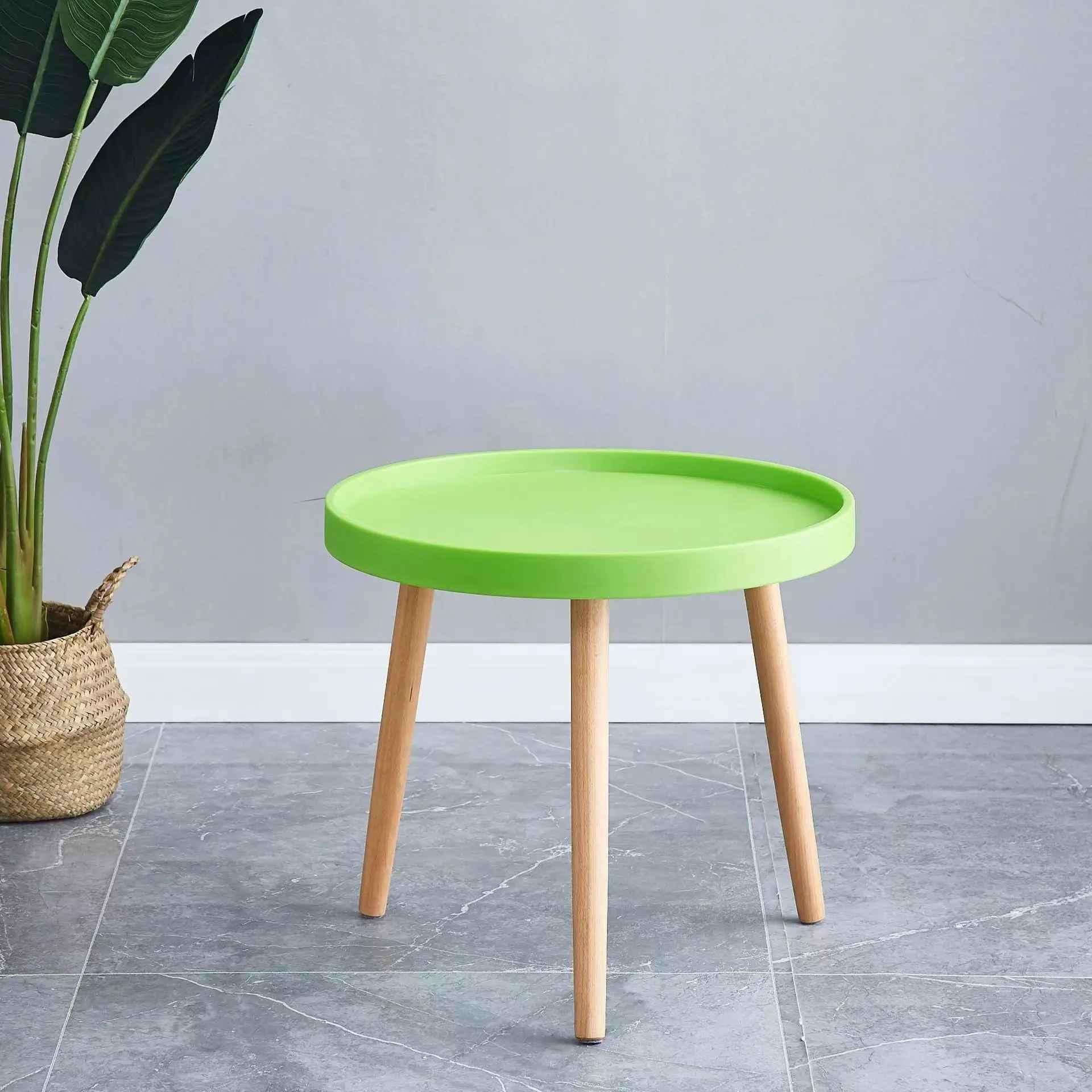 Table d'appoint nordique - Épurée et simple