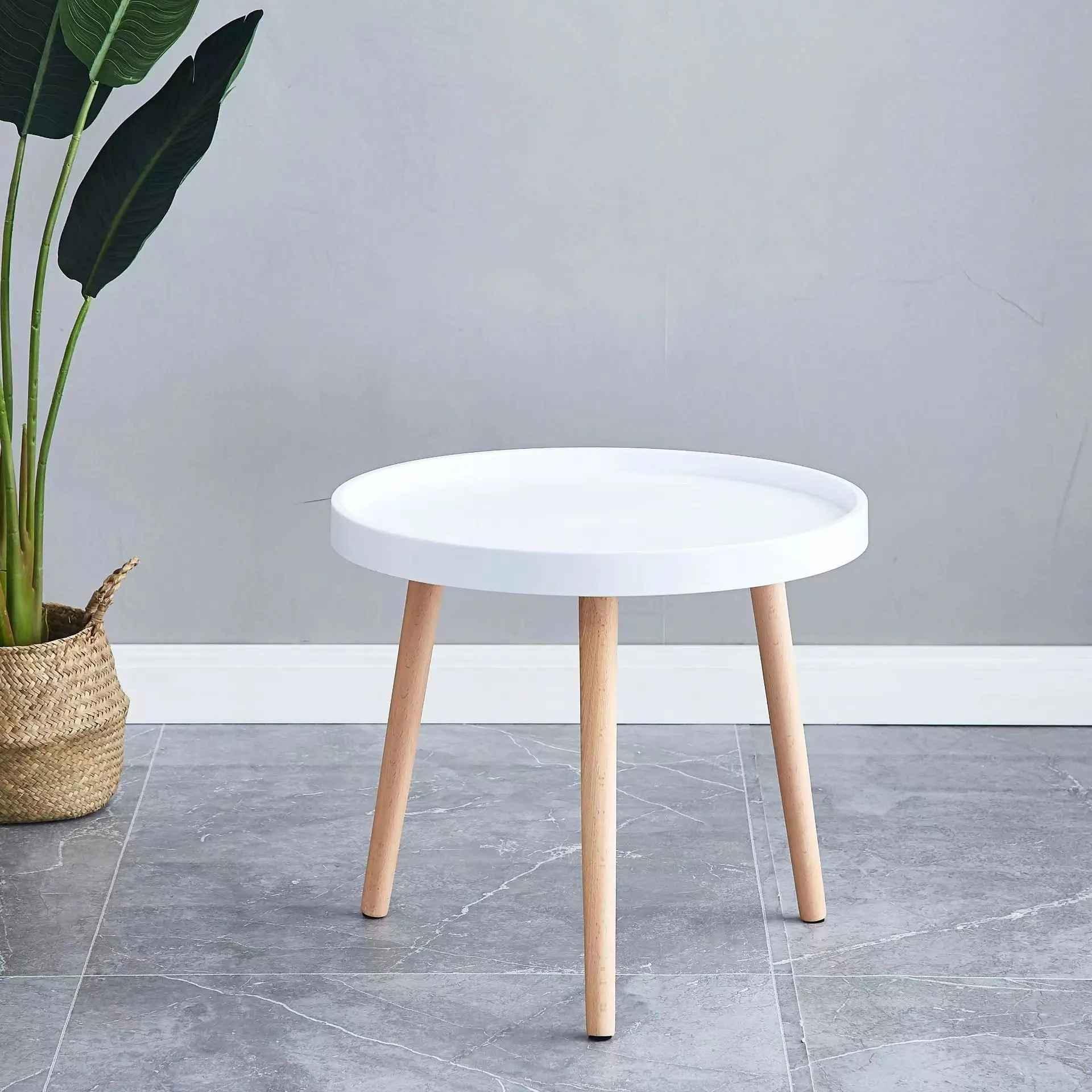 Table d'appoint nordique - Épurée et simple
