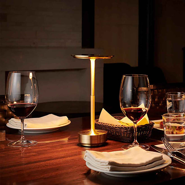 Kabellose Tischlampe CozyTouch™ – Schlank, stilvoll und intelligent